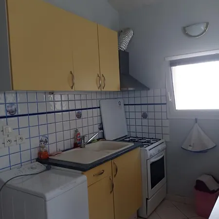 Maisonnette Plein Pied - 2km De La