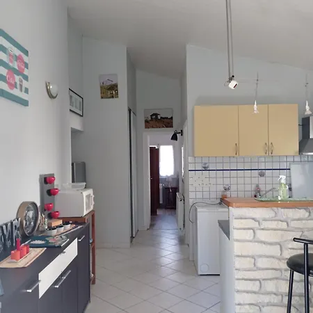 Maisonnette Plein Pied - 2km De La Dom wakacyjny